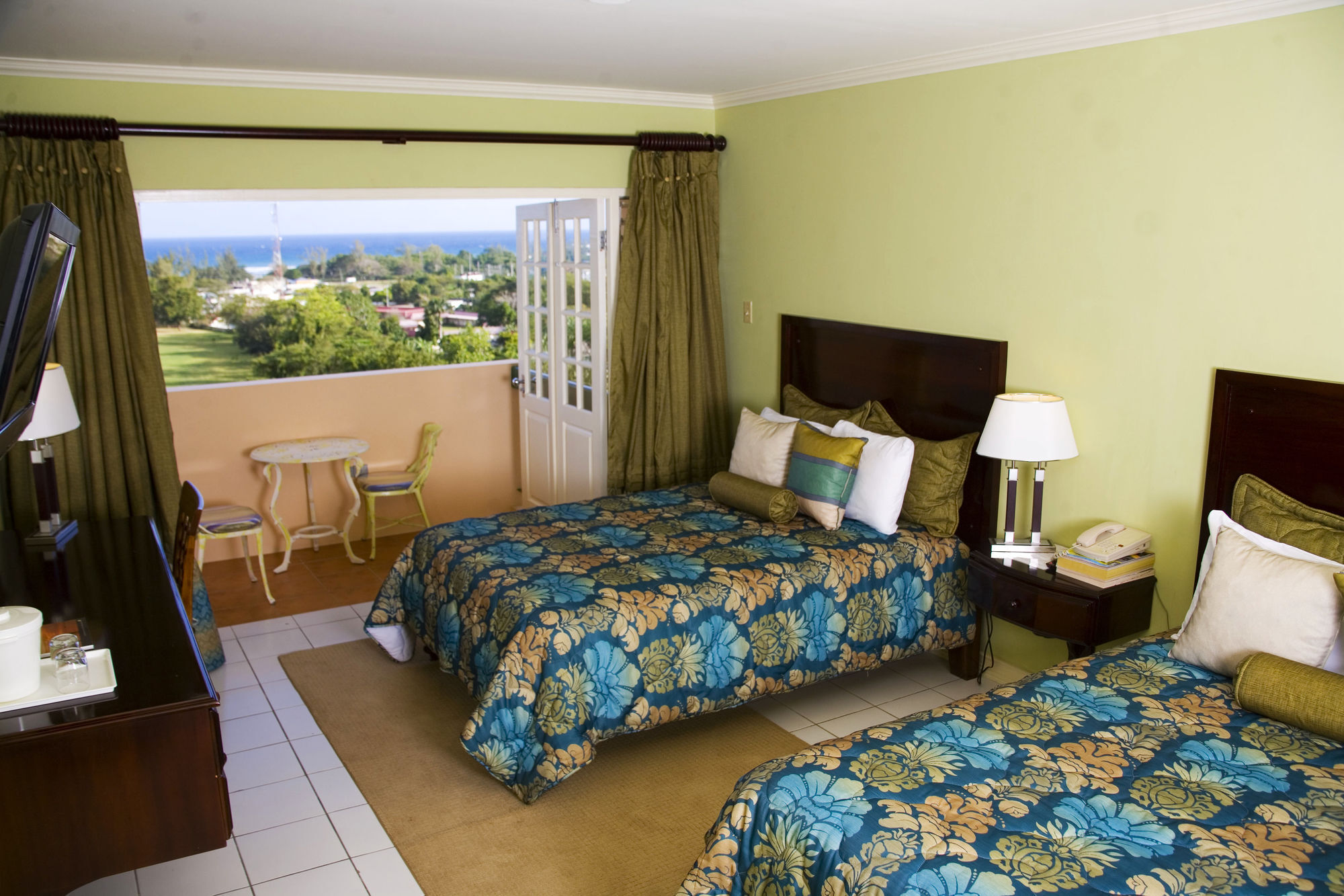 Cardiff Hotel And Spa Runaway Bay Exterior foto